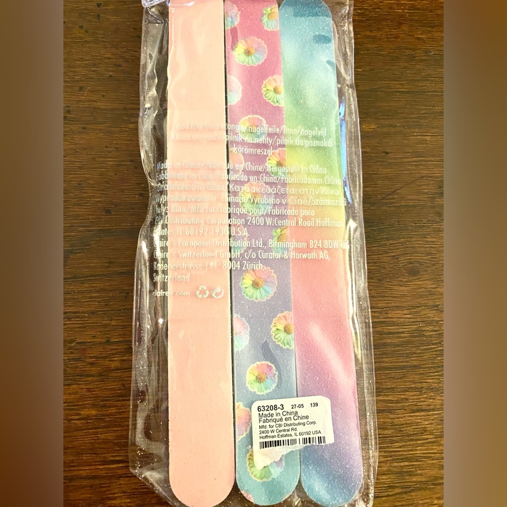 Claire’s Multi-Colored Nail Files - Picture 2 of 2